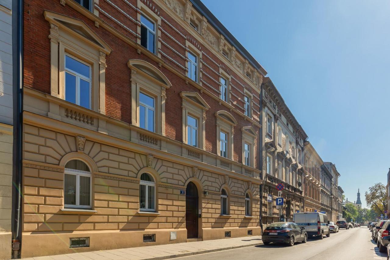 Apartment Strzelecka Old Town Cracow By Renters Prestige Krakow Bagian luar foto