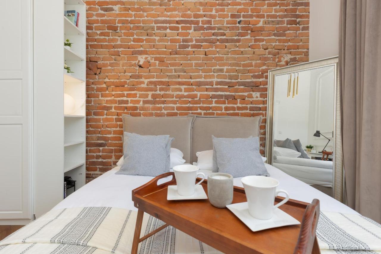 Apartment Strzelecka Old Town Cracow By Renters Prestige Krakow Bagian luar foto