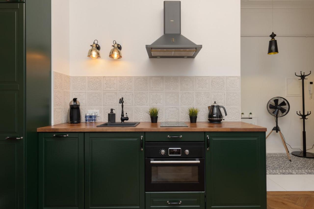 Apartment Strzelecka Old Town Cracow By Renters Prestige Krakow Bagian luar foto